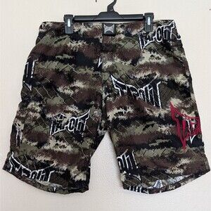 Vintage TAPOUT Fighting Board Shorts Men's 36 Camouflage MMA Embroidered Y2K